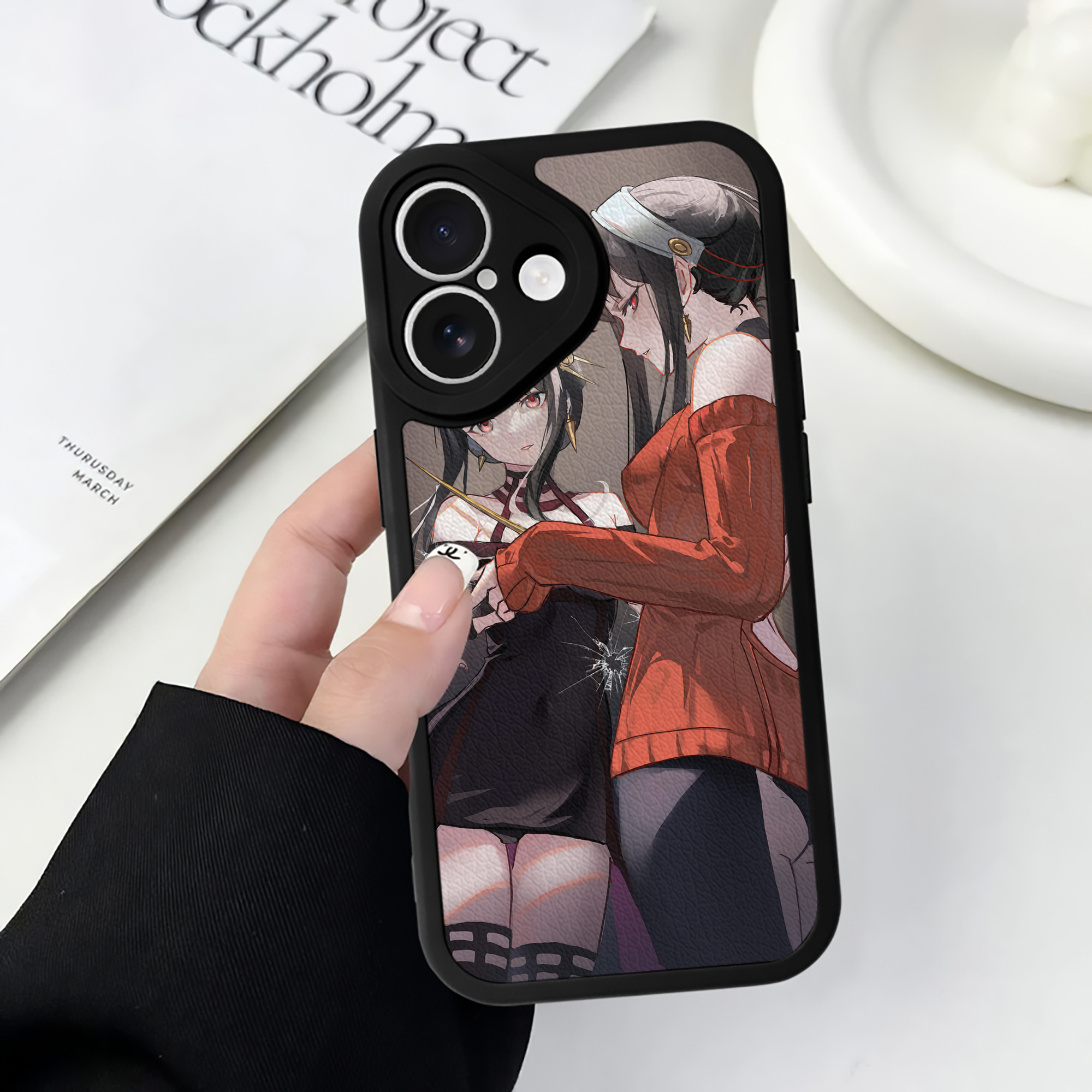 （画像用） SPY×FAMILY间谍家家酒 【iPhone 16シリーズ対応】シリコンスマホケース（レザー調） 材質：シリコン